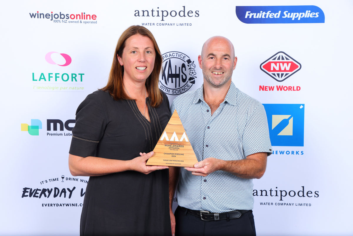 A Trophy Win for Sugar Loaf Riesling at the Aotearoa Wine Show!