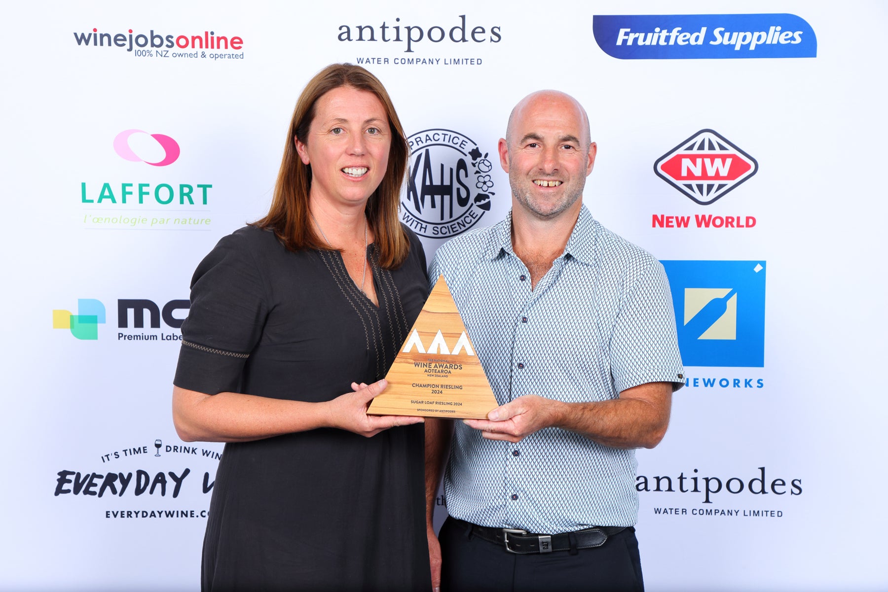 A Trophy Win for Sugar Loaf Riesling at the Aotearoa Wine Show!